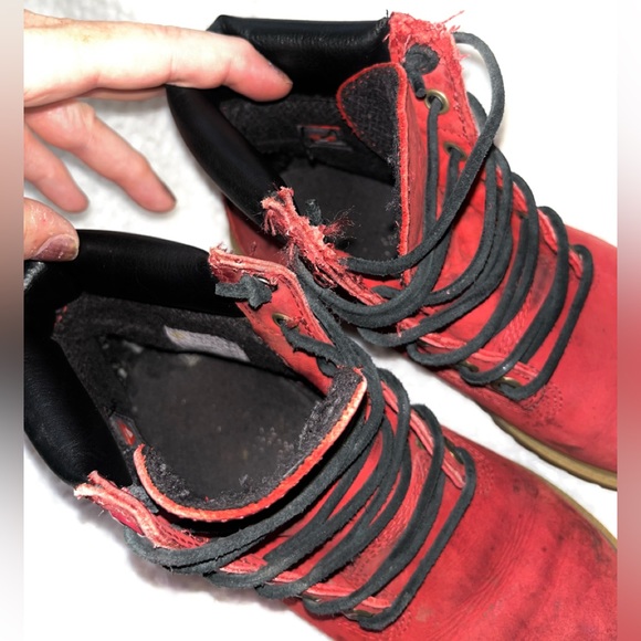 TIMBERLAND Red Boots sz Youth 4 - Picture 9 of 10